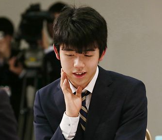 藤井聡太四段、名人に勝利そして次戦は羽生竜王戦へ