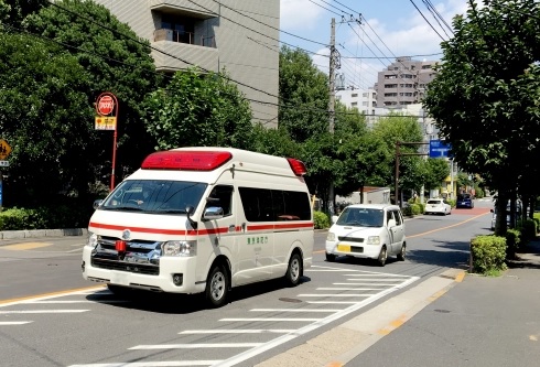 人生初！救急車で運ばれた